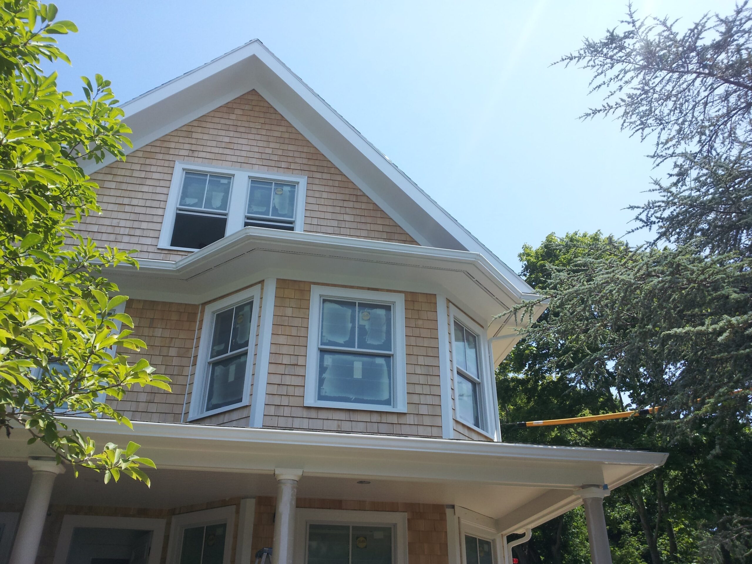 Gutter Pro Enterprises Seamless Aluminum Gutter Installation by